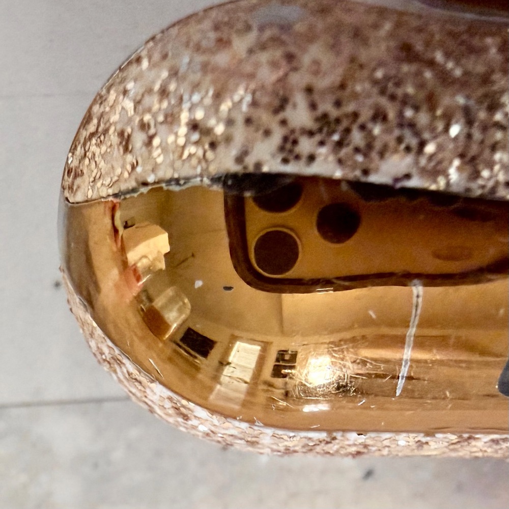 Glittery Gold AirPods (A2031) Case - Picture 8 of 9